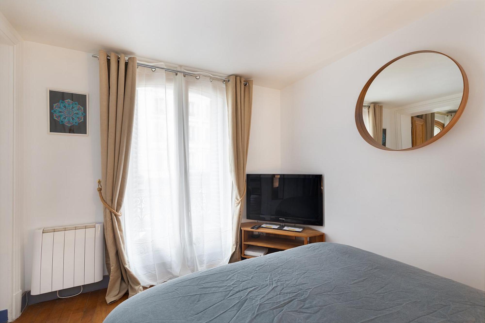 Haussmannian Elegance Close To Montmartre Paris