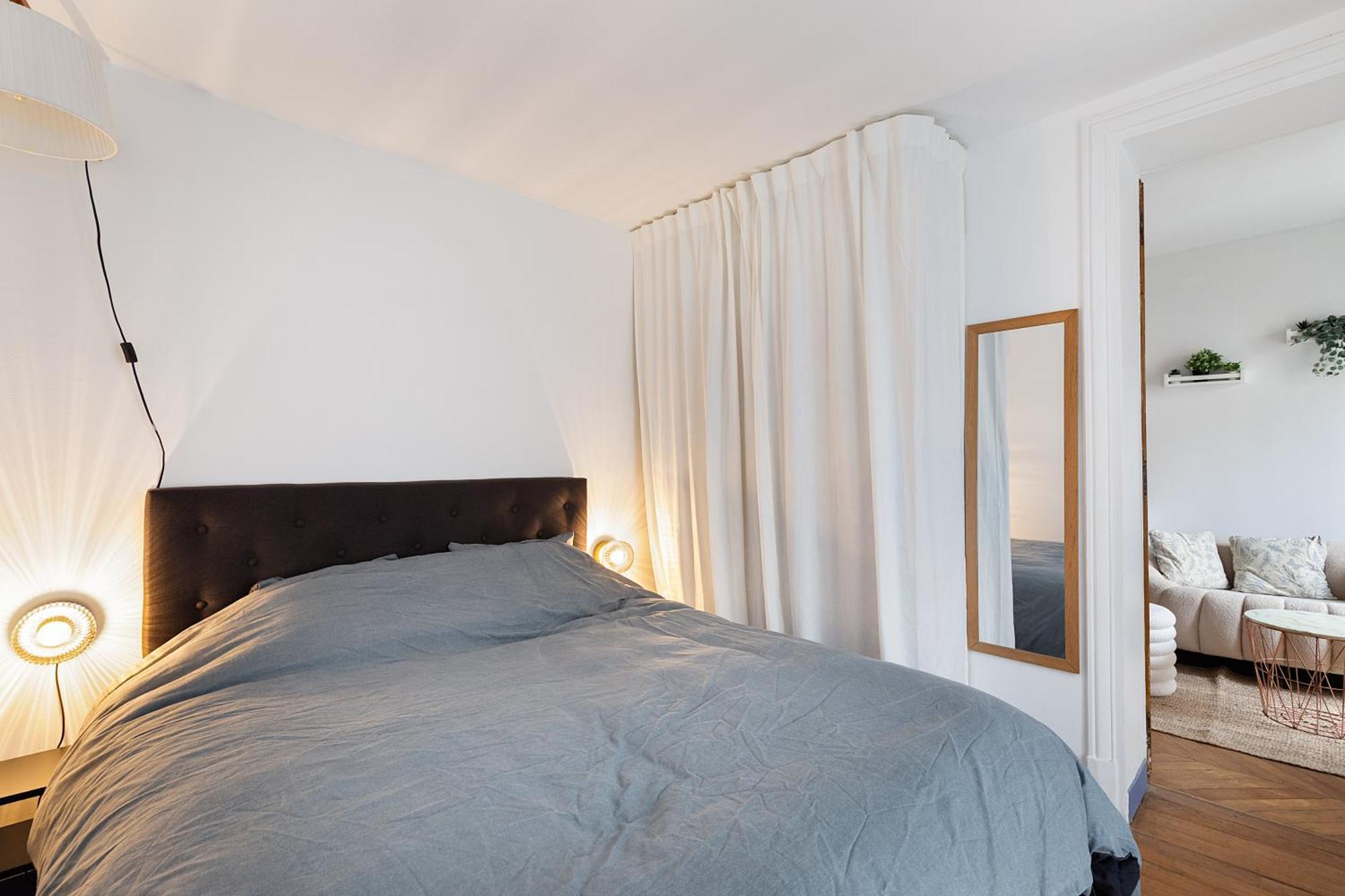 Apartment Haussmannian Elegance Close To Montmartre *